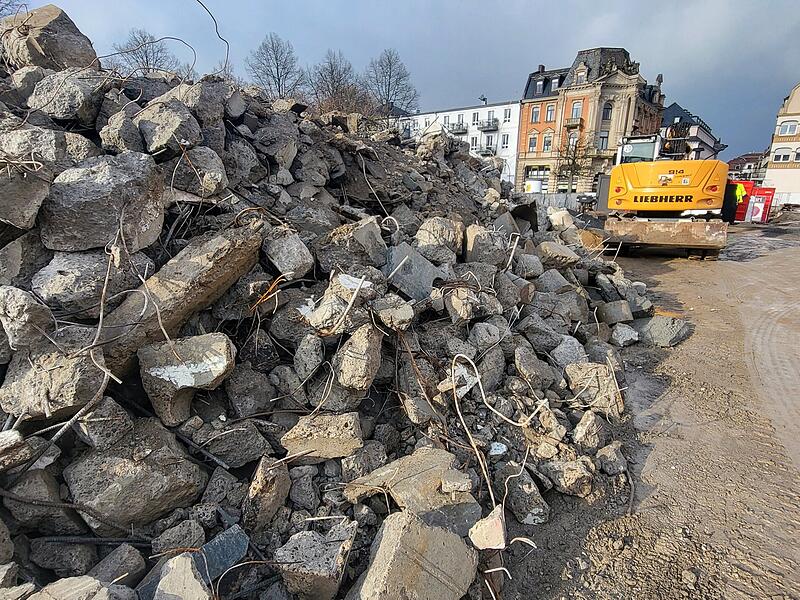 Die Sonnenhof-Baustelle in Bad Kissingen Spatenstich für das Sonnenhof-Hotel in Bad Kissingen