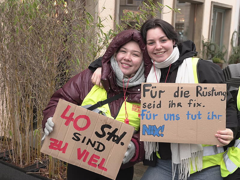 Warnstreik in Mittelfranken: Universit&auml;tsklinikums- und Hochschulmitarbeiter legen ihre Arbeit niederWarnstreik Erlangen