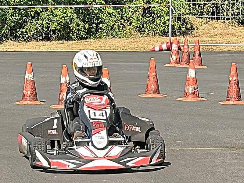 Dieses Foto entstand beim Jugend-Kart-Slalom. Torsten Ruck Dieses Foto entstand beim Jugend-Kart-Slalom. Torsten Ruck