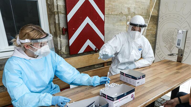Im Testzentrum in der alten Wache in Forchheim wurden am Freitag 124 Menschen getestet.Forchheim & Fränkische Schweiz Im Testzentrum in der alten Wache in Forchheim wurden am Freitag 124 Menschen getestet.Forchheim & Fränkische Schweiz