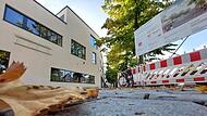 Wieder Herbst, wieder kein Rewe-Nachfolger am Paradeplatz in Sicht. Der  ehemalige Supermarkt steht noch immer leer. Wie es weitergeht und  was die Verz&ouml;gerung  f&uuml;r die Anwohner in der Innenstadt bedeutet.Forchheim & Fr&auml;nkische Schweiz