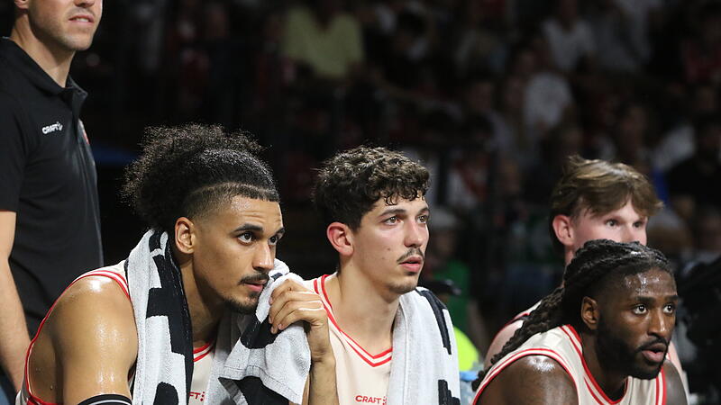Für die BMA365 Bamberg Baskets um Jonathan Bähre, Yuval Hochstadter und Jordan Jones (von links) gab es in München nicht viel zu lachen. Für die BMA365 Bamberg Baskets um Jonathan Bähre, Yuval Hochstadter und Jordan Jones (von links) gab es in München nicht viel zu lachen.