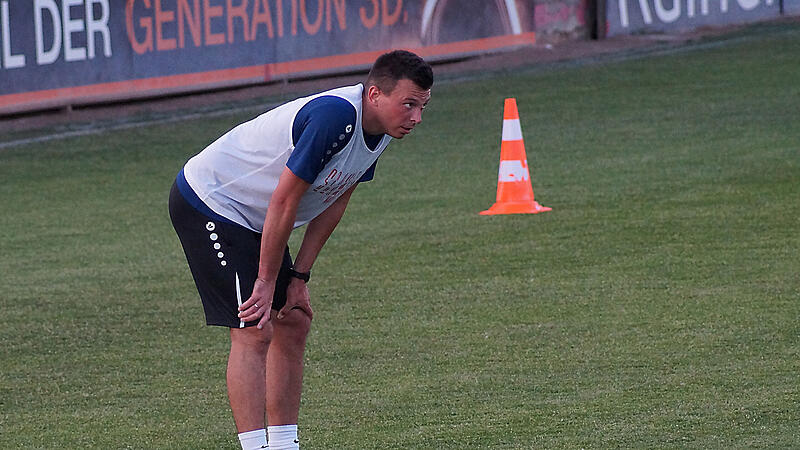 Alles im Blick: FCL-Coach Stefan Dietz während einer Trainingseinheit.