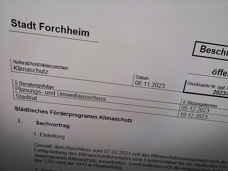 „Durch finanzielle Unterstützung seitens der Stadt sollen private Maßnahmen zur Senkung des Energieverbrauchs und der CO2Emissionen vorangetrieben werden und für Akzeptanz sorgen“, lautete die Idee.Forchheim & Fränkische Schweiz „Durch finanzielle Unterstützung seitens der Stadt sollen private Maßnahmen zur Senkung des Energieverbrauchs und der CO2Emissionen vorangetrieben werden und für Akzeptanz sorgen“, lautete die Idee.Forchheim & Fränkische Schweiz