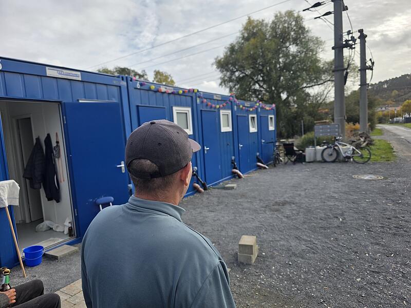 Obdachlos in Münnerstadt Endstation Container: Hier leben derzeit acht Männer am Rande von Münnerstadt.