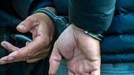 Am Mittwochabend klickten die Handschellen –  ein 21-Jähriger steht im Verdacht der versuchten Tötung. Offenbar hat er mit einem Metallteil gegen den Kopf eines 56-Jährigen geschlagen.