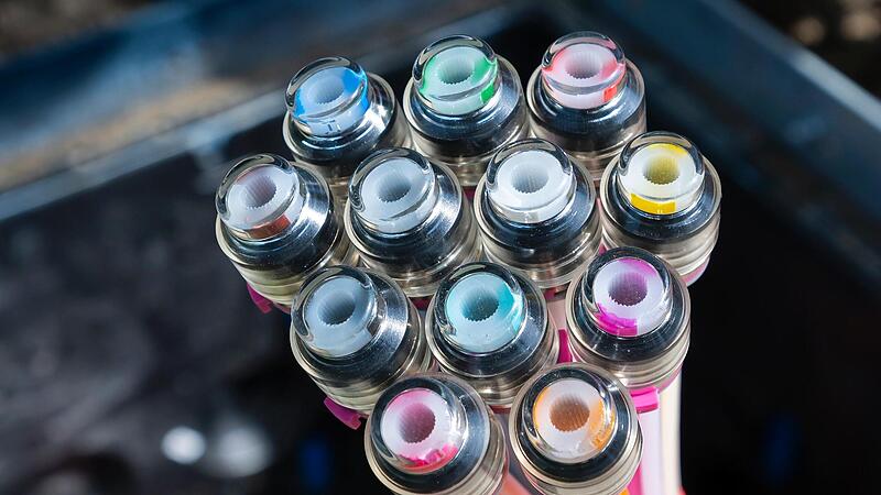 Das Ende eines Bündels Glasfaserkabel. Das Ende eines Bündels Glasfaserkabel.