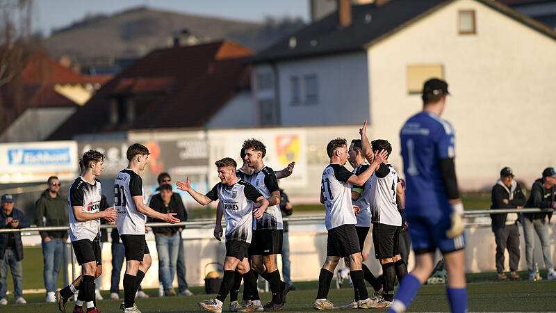 1.FC Sand am Main vs. TSV Knetzgau, Sand am Main, SeeStadion Am vergangenen Wochenende durften die Sander siebenmal jubeln. Daran wollen sie auch gegen Rödelmaier anknüpfen.