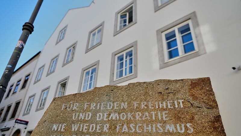 Eröffnung Polizeistation in Hitlers Geburtshaus Eröffnung Polizeistation in Hitlers Geburtshaus