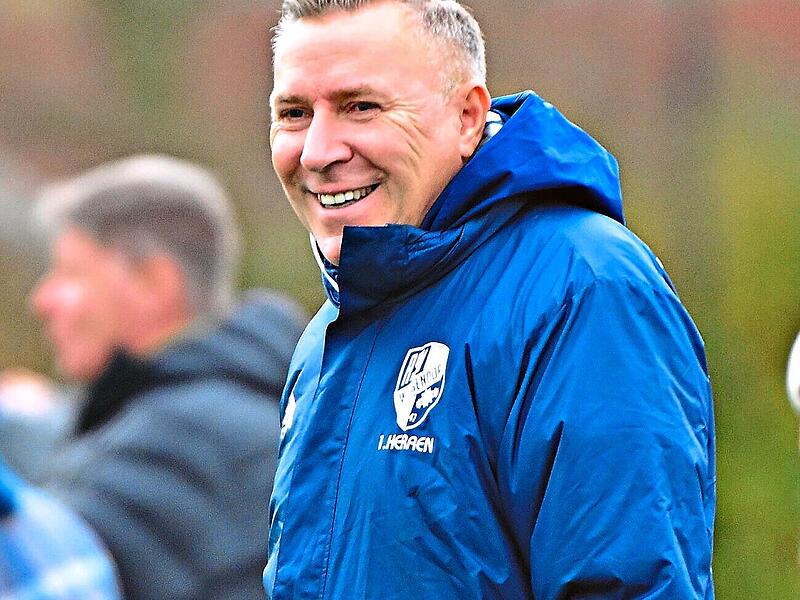 Trainer Bernd Fuchsbauer sah vier Tore seiner Mannschaft.Sportfoto Zink