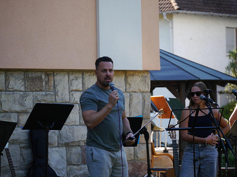 PicknickdeckenkonzertPicknickdeckenkonzert Musik an der Sinn in Bad Brückenau