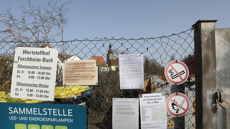 Der momentan einzige Wertstoffhof in Forchheim-Burk ist &uuml;berlastet von den  Forchheimern, die ihr Gr&uuml;ngut abliefern wollen.Forchheim & Fr&auml;nkische Schweiz