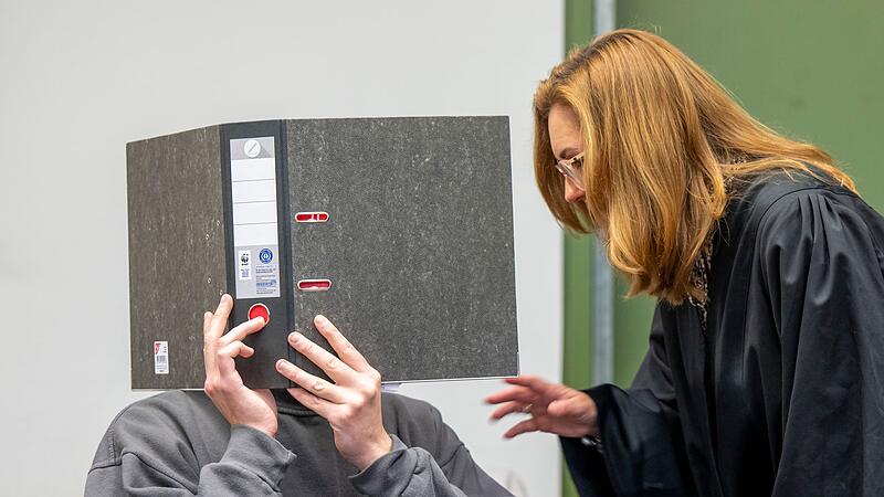 Prozessauftakt wegen Mordes an Stiefmutter