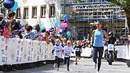 Leni Runner war beim Bambinilauf involviert - genau wie Anton Gavel, Trainer der Bamberg Baskets. Leni Runner war beim Bambinilauf involviert - genau wie Anton Gavel, Trainer der Bamberg Baskets.