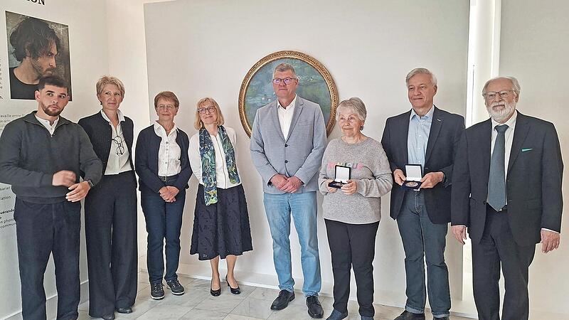 Dimitri Chimot Kane, Patricia Daumarie, Martine Vardon, Dominique Ultre, Hans Georg Rustler, Barbara Ullrich-Witt, Burkhard Ascherl und Emmanuel Berenger. Dimitri Chimot Kane, Patricia Daumarie, Martine Vardon, Dominique Ultre, Hans Georg Rustler, Barbara Ullrich-Witt, Burkhard Ascherl und Emmanuel Berenger.