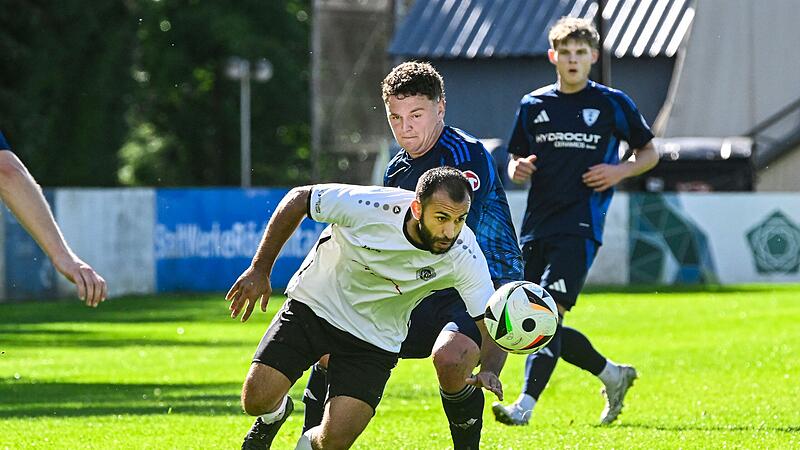 Der SC Sylvia Ebersdorf um Doppeltorsch&uuml;tze Florin Balan hat das Derby in der Bezirksliga West beim TSV M&ouml;nchr&ouml;den II klar mit 3:0 gewonnen.