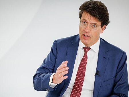 Klaus Rosenfeld erläutert die Entwicklung von Schaeffler Klaus Rosenfeld erläutert die Entwicklung von Schaeffler