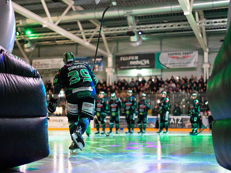 Dennis Swinnen und die H&ouml;chstadt Alligators k&ouml;nnen aufatmen: Die Crowdfunding-Kampagne stopft wichtige L&ouml;cher, der Verein kann sich finanziell stabilisieren.