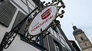 Forchheims Stadtrat gibt Verwaltung mehr Freiraum bei NachbesetzungForchheim & Fränkische Schweiz Forchheims Stadtrat gibt Verwaltung mehr Freiraum bei Nachbesetzung von Stellen.