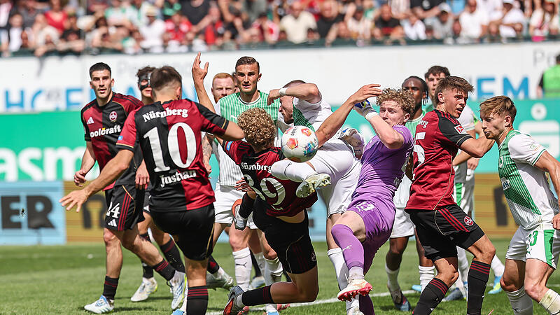 Die SpVgg Greuther F&uuml;rth und der 1. FC N&uuml;rnberg trennten sich unentschieden. Das Frankenderby gibt es in unserer Einzelkritik.