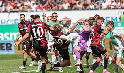 Die SpVgg Greuther F&uuml;rth und der 1. FC N&uuml;rnberg trennten sich unentschieden. Das Frankenderby gibt es in unserer Einzelkritik.