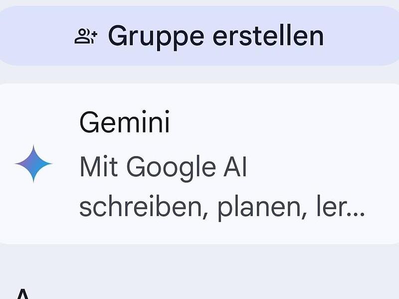 Bei RCS-Nachrichten kann man wie bei Messenger-Diensten auch ganz einfach Gruppenchats anlegen.