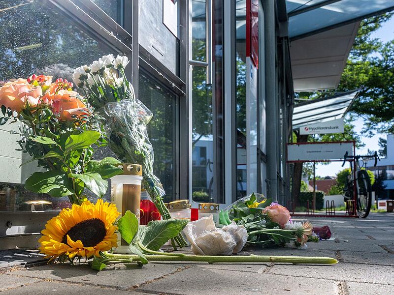 Nach t&ouml;dlicher Messerattacke in Bankfiliale