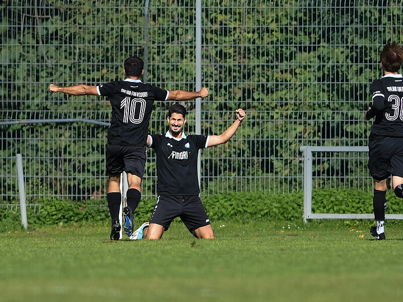 Sertan Sener & Co. (hier beim Jubel zum 2:1 über Ebern im Pokal) sind am Sonntag bereits wieder gegen den TSV Staffelstein gefordert.