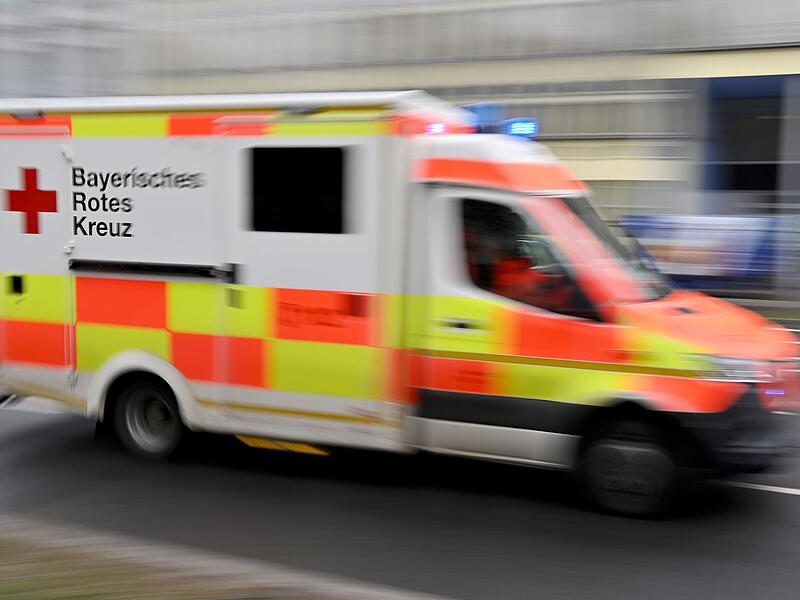 Krankenwagen Symbolbild