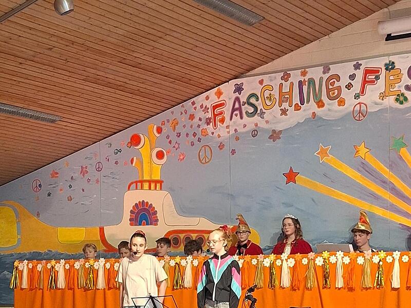 B&uuml;tt mit Emma Kaiser und Hedi Sattes.