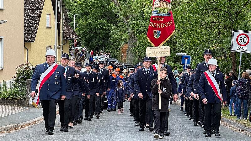 Es ist das gro&szlig;e Highlight der 150-Jahr-Feierlichkeiten der Feuerwehr in Weisendorf: der Festumzug am Sonntag.