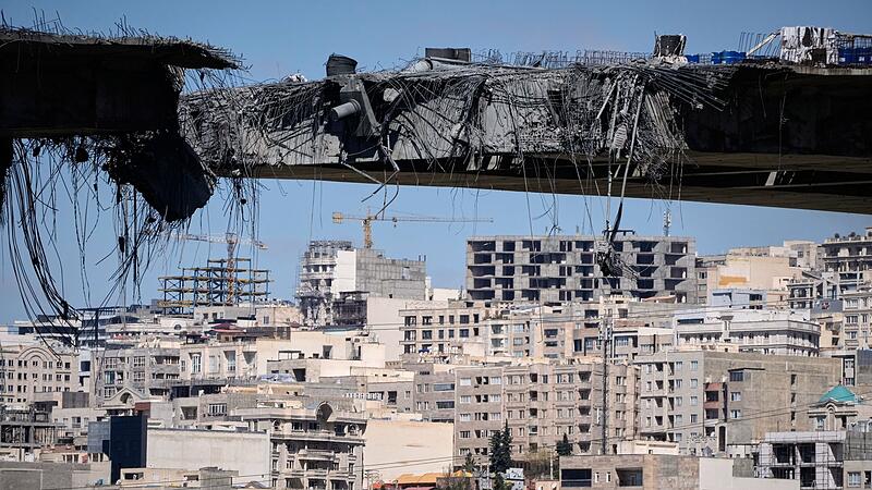 Autobahnbr&uuml;cke bei Teheran