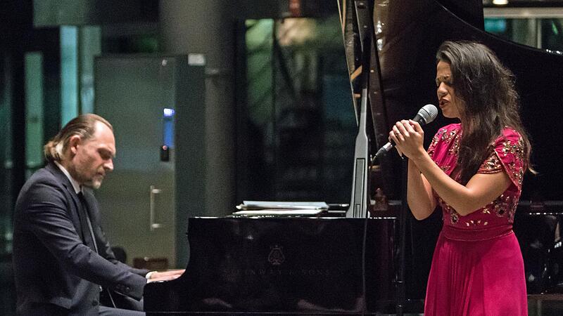 Das Quartett Venerem gastierte in Coburg: Laureen Stoulig-Thinnes und Marlo Thinnes.