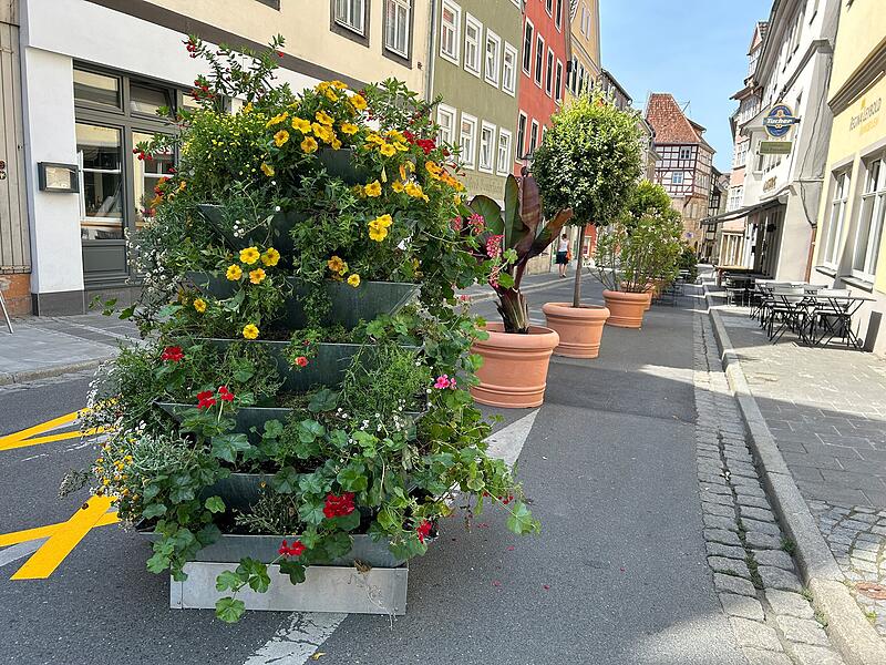 Die Steingasse in Coburg ist jetzt zwischen der R&uuml;ckertstra&szlig;e und der Kirchgasse ein verkehrsberuhigter Bereich.