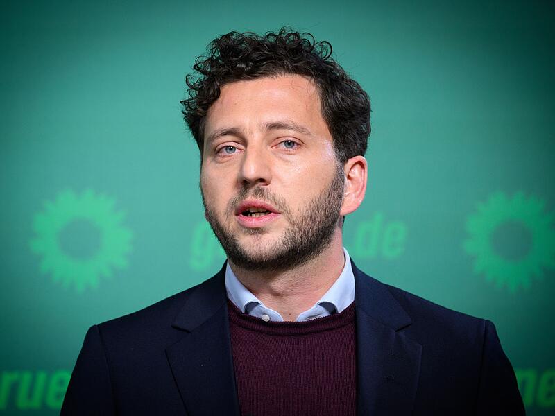 Felix Banaszak Felix Banaszak