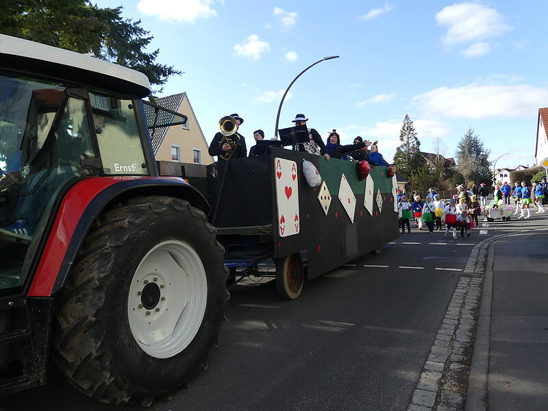 Faschingsumzug 2026Die sch&ouml;nsten Bilder des Faschingsumzug Ebenhausen 2026