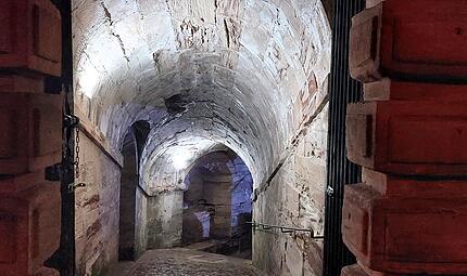 Wandelt zu Ostern die "Wei&szlig;e Frau" in den G&auml;ngen der Festung?