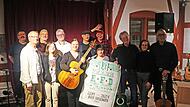 Auch an diesem Abend hatten die Künstlerinnen und Künstler beim English Folk Club wieder eine enorme Bandbreite im Gepäck: Von Bluegrass und amerikanischer Bluesmusik bis hin zu fränkischer Mundart und humoristischen Stücken.