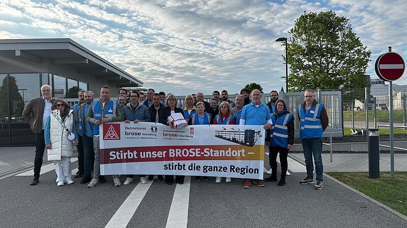 Protest der W&uuml;rzburger Broseaner vor der Bamberger Verwaltung am Berliner Ring