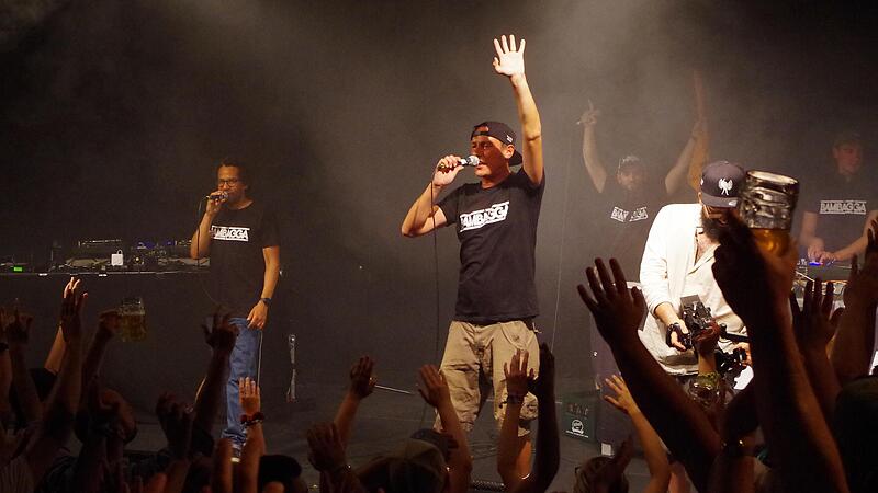 Die Stimmung war gigantisch im Live-Club, als Bambägga ihr neues Album präsentierten.