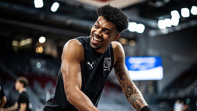 Ibrahim Watson von den Bamberg Baskets &uuml;bernahm das Kapit&auml;nsamt von Karsten Tadda.