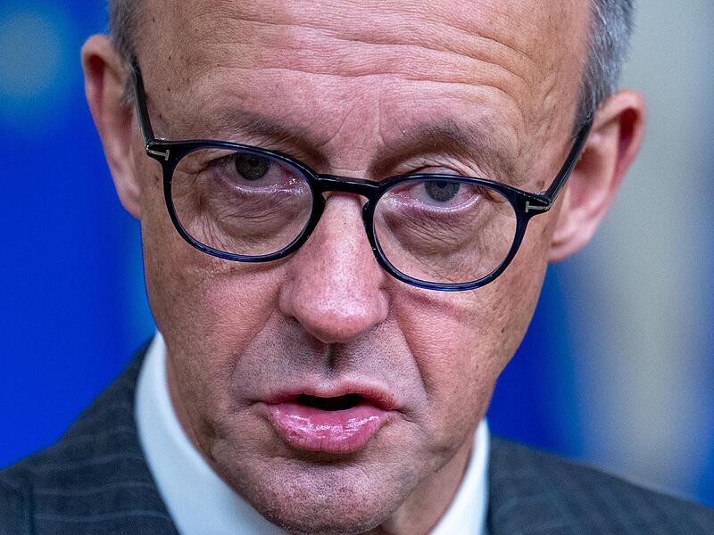 Bundeskanzler Friedrich Merz wird von einigen Seiten vorgeworfen, sich gegen&uuml;ber den USA nicht kritisch genug zu &auml;u&szlig;ern.