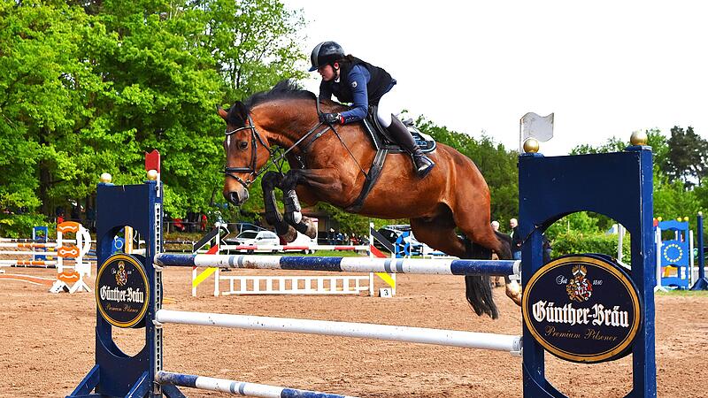 Nina Sahlmann vom RC Eltmann wurde Zweite im M-Springen.