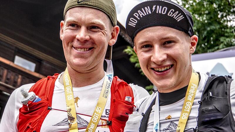 Lukas Richter und Robin B&auml;r (von links) nutzten den Ultra-Trail am Gro&szlig;glockner zur Vorbereitung auf den Transalpine-Run.