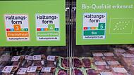 Fleischwaren liegen Aldi Süd