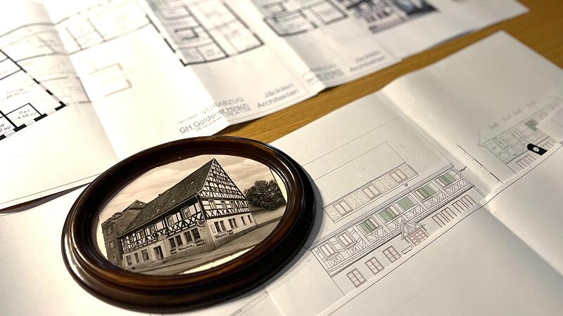 Jetzt gibt es eine Machbarkeitsstudie zum Goldenen Hirsch in Burgebrach, 2025 soll man hier wieder essen können. Jetzt gibt es eine Machbarkeitsstudie zum Goldenen Hirsch in Burgebrach, 2025 soll man hier wieder essen können.