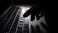 Kinder- und jugendpornografische Bild- und Videodateien hatte ein 35-j&auml;hriger aus dem Landkreis in einem Chat getauscht.