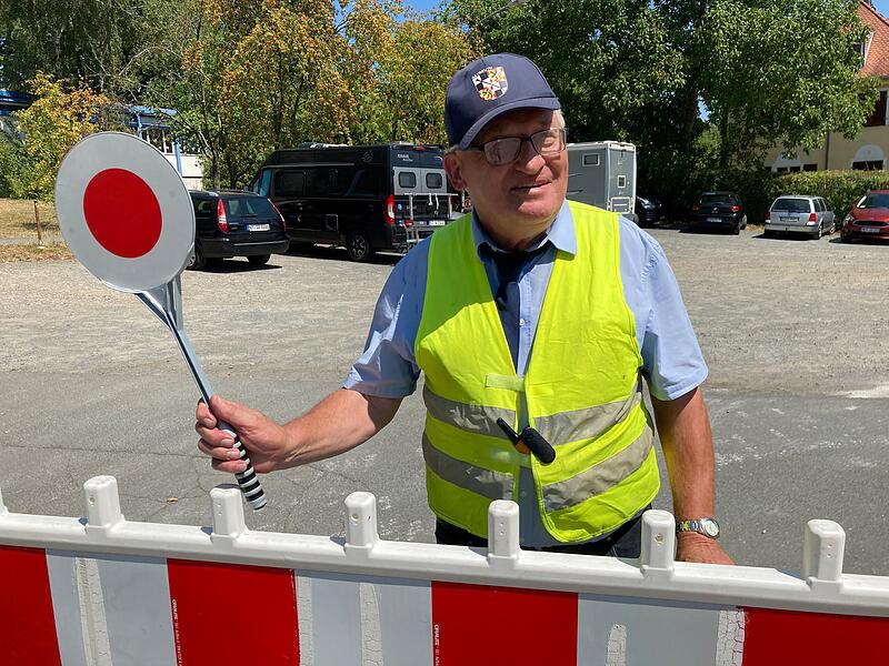Parkwächter Gerhard Lorenz bei den Bayreuther Festspielen.