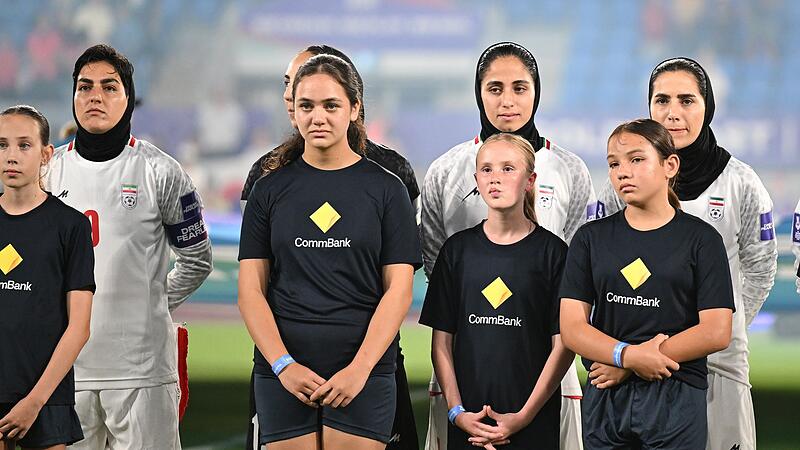 Iran-Krieg - Irans Fu&szlig;ballerinnen schweigen bei Nationalhymne