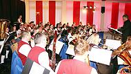 Knapp zwei Stunden brillierte das Blasorchester Ebern mit seinem Dirigenten Falk Krause in der Frauengrundhalle in Ebern mit anspruchsvoller Musik.